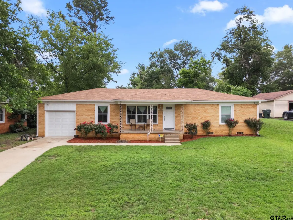 1917 Baker Dr., Tyler, TX 75702 - Image #1