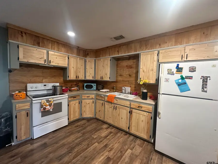 403 Church, Winnsboro, TX 75494 - Image #3