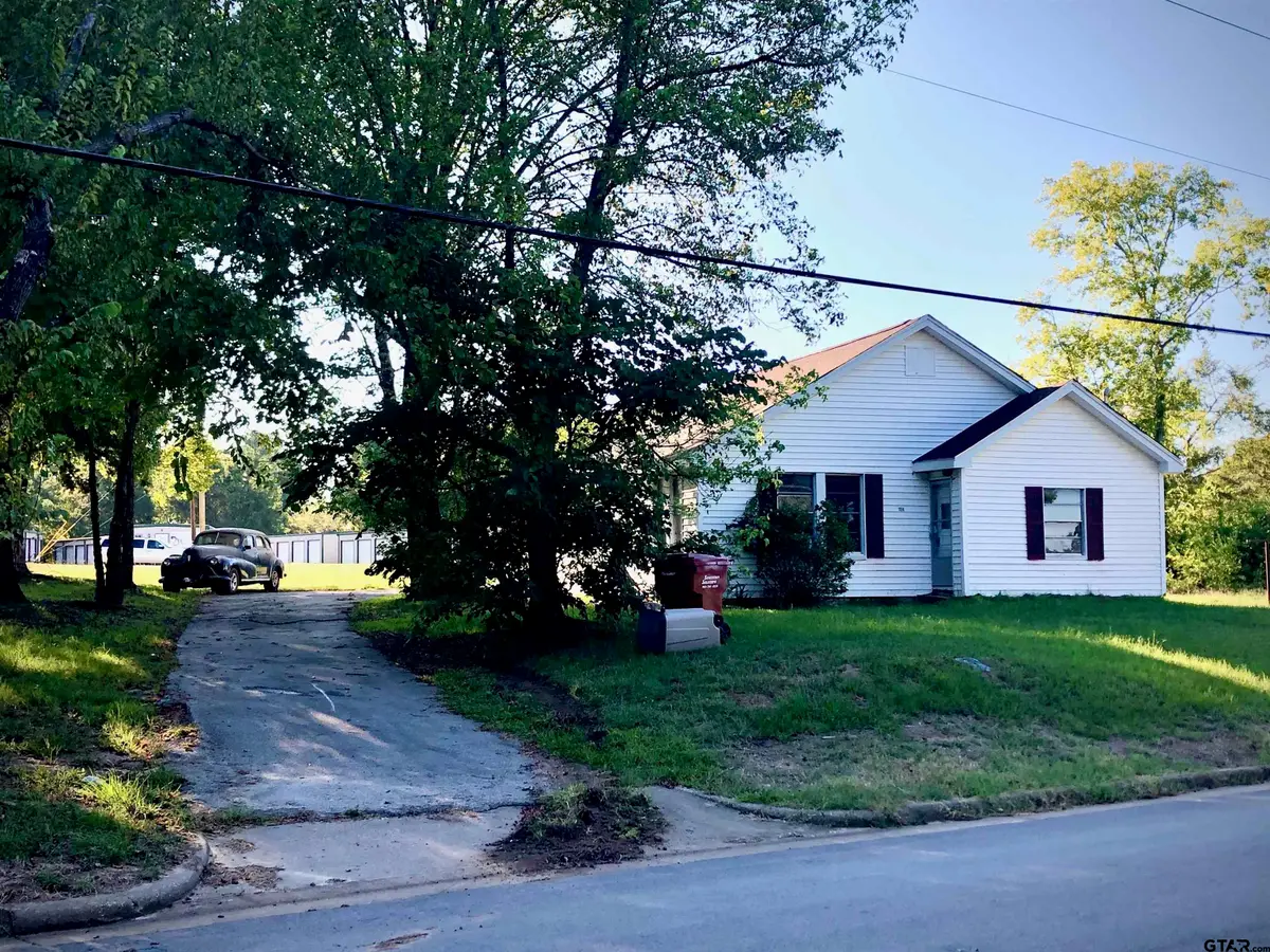 324 S martin street, Chandler, TX 75758 - Image #1