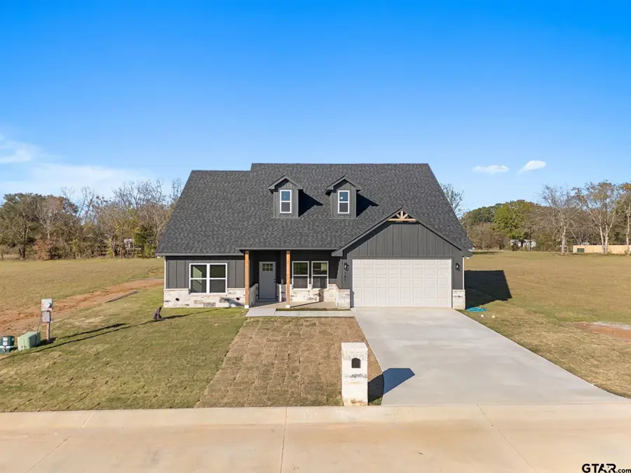 105 W Teal Dr, Troup, TX 75789 - Image #2