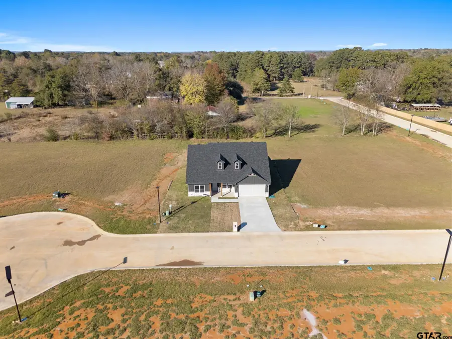 105 W Teal Dr, Troup, TX 75789 - Image #3