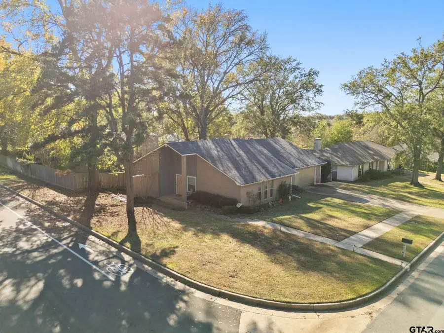 800 Spring Creek Dr, Tyler, TX 75703 - Image #2