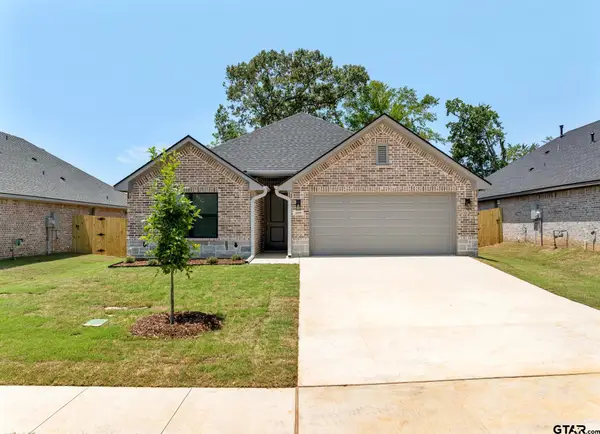 2249 Dogwood Park Blvd, Tyler, TX 75707
