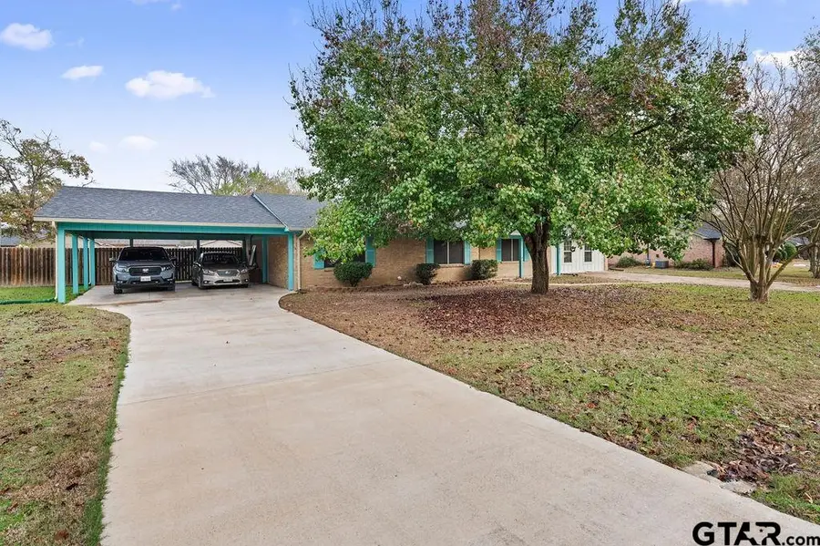 205 Wayside Dr, Quitman, TX 75783 - Image #2