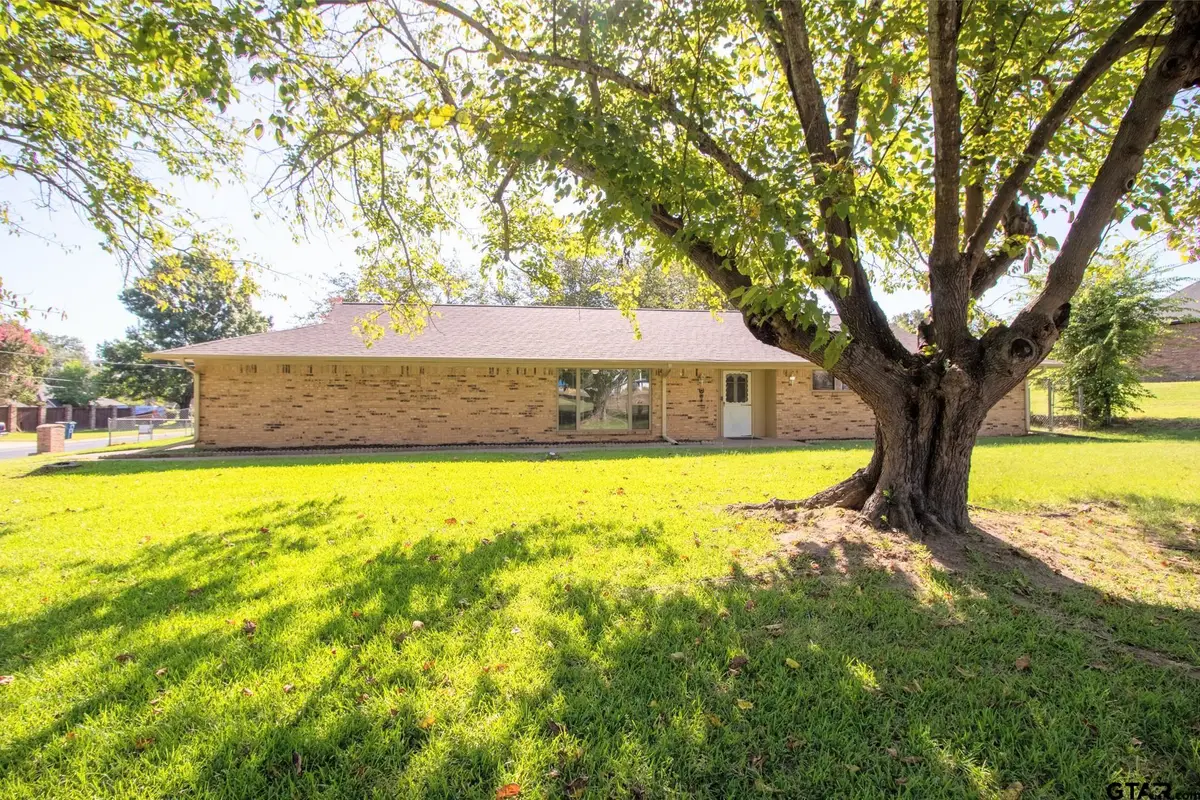 106 Susie St, Chandler, TX 75758 - Image #1