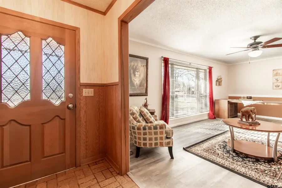 106 Susie St, Chandler, TX 75758 - Image #2