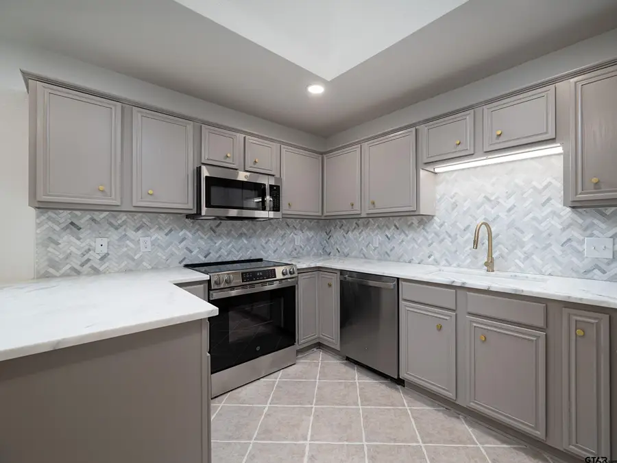 541 Frederick Circle, Flint, TX 75762 - Image #3