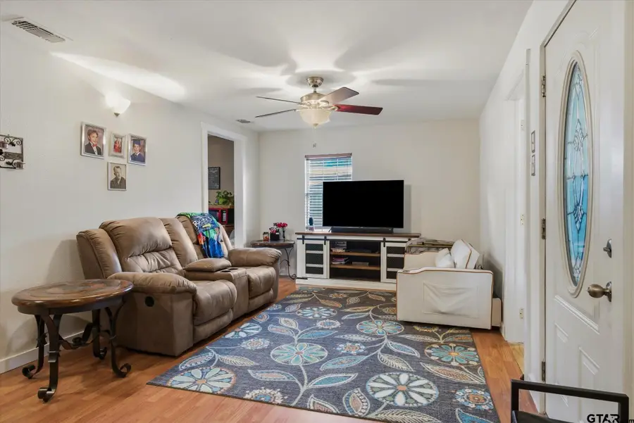 19917 County Road 4145, Lindale, TX 75771 - Image #3