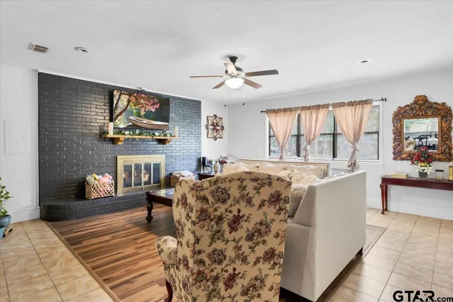 2631 Amy Ln, Tyler, TX 75701 - Image #3