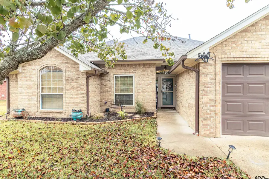 318 Amanda Ct, Whitehouse, TX 75791 - Image #3