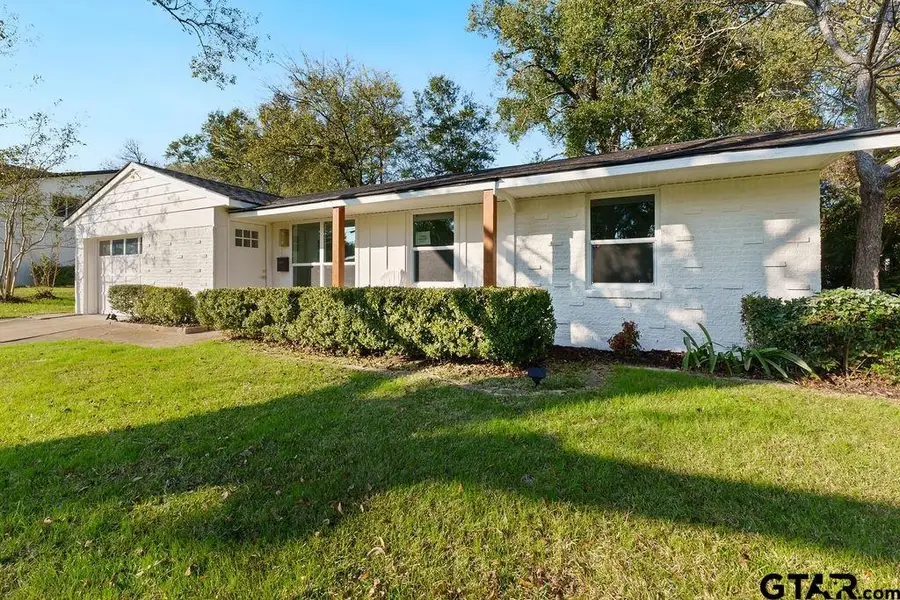 2424 E Devine St, Tyler, TX 75701 - Image #2