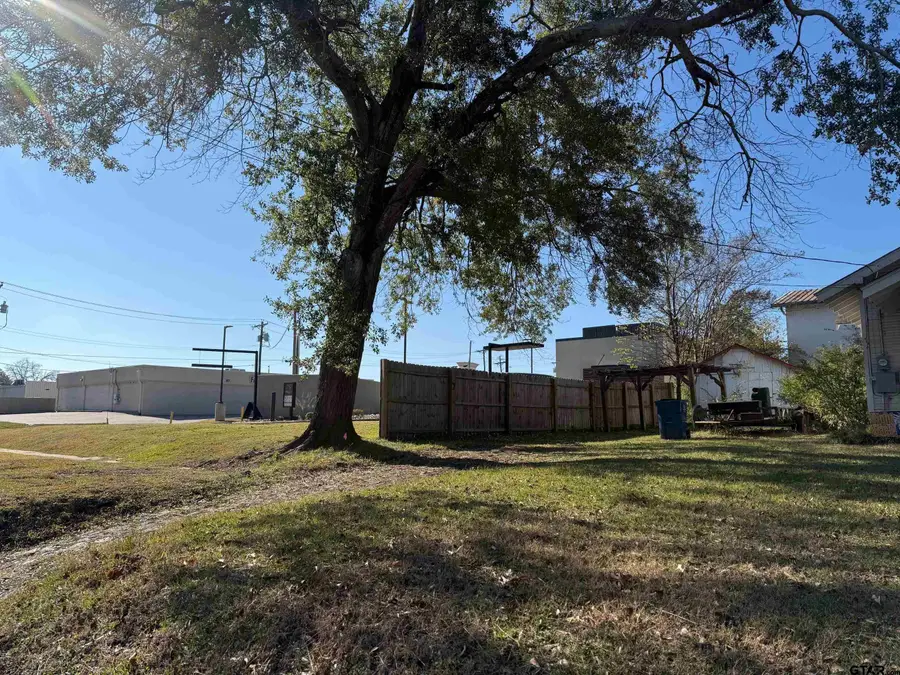507 Neches, Jacksonville, TX 75766 - Image #2