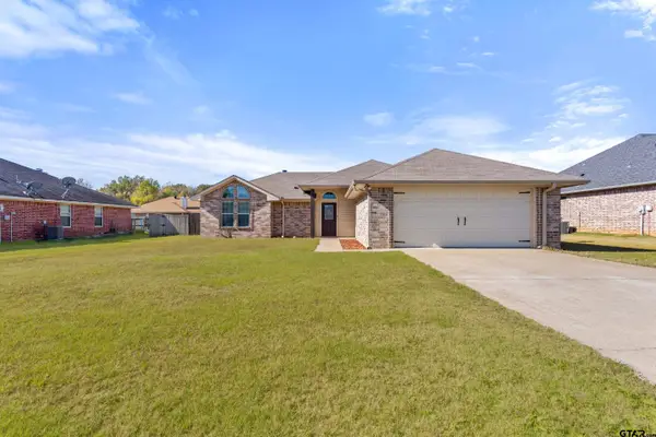 105 Bois D Arc Dr, Bullard, TX 75757