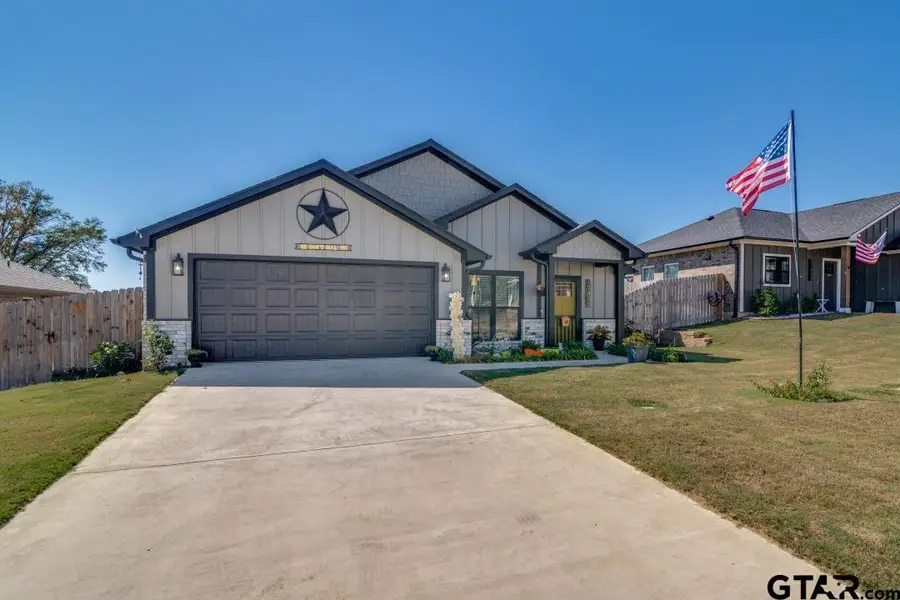 17409 Crossing Circle, Lindale, TX 75771 - Image #2