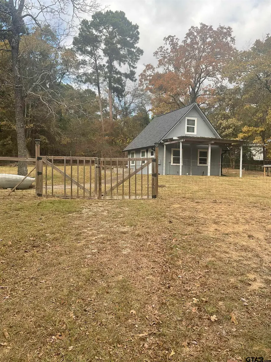 319 Christine Drive, Bullard, TX 75757 - Image #2