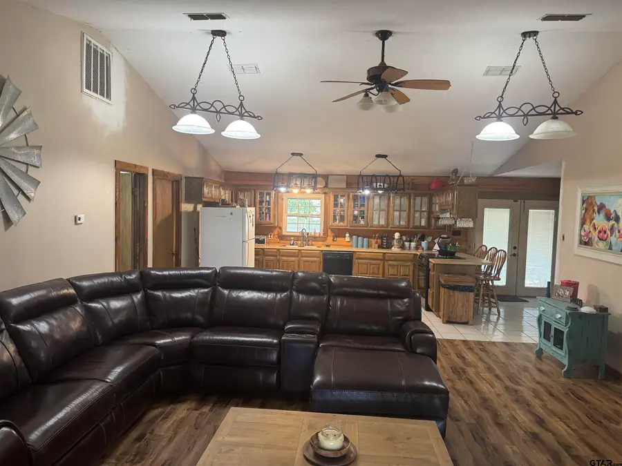 17195 C R 1263, Flint, TX 75762 - Image #3