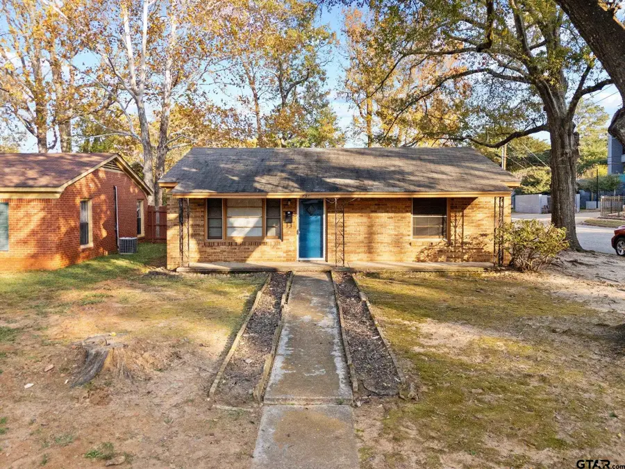 736 Crestway Drive, Tyler, TX 75701 - Image #2