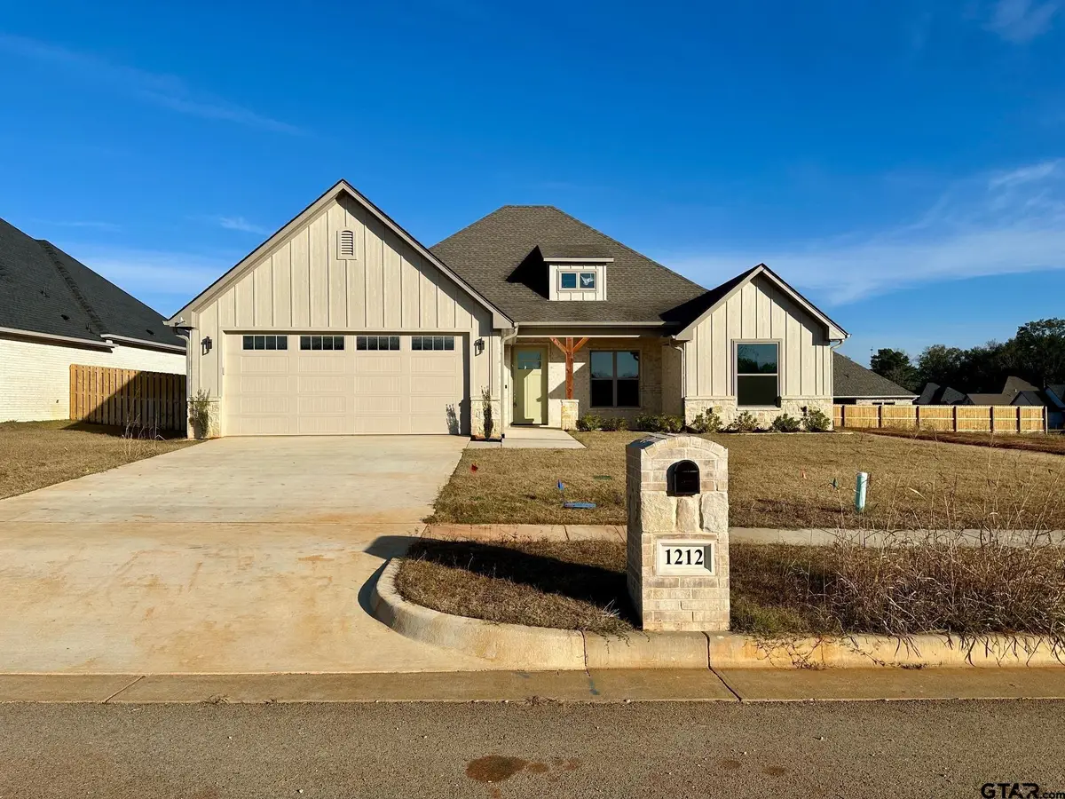 1212 Golden Eagle Way, Whitehouse, TX 75791 - Image #1