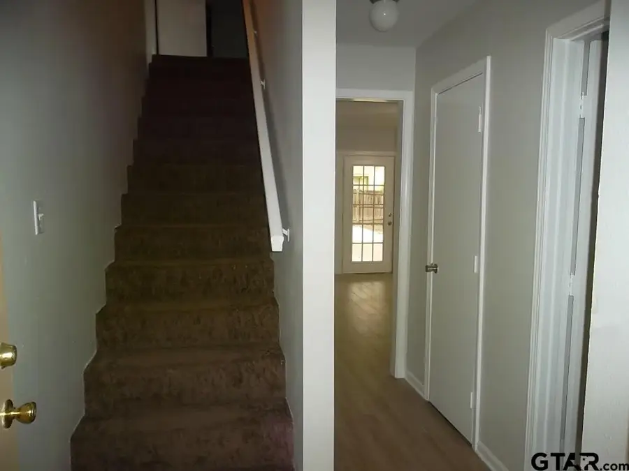 2308-2310 Aberdeen Drive, Tyler, TX 75703 - Image #3