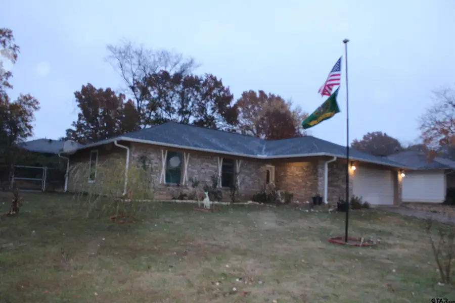 1605 BOWIE CIRCLE, Tyler, TX 75701 - Image #2