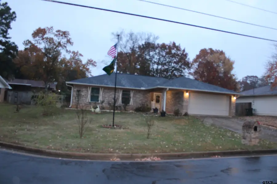 1605 BOWIE CIRCLE, Tyler, TX 75701 - Image #3