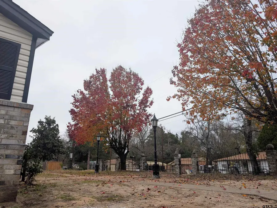 1213 Academy st, Tyler, TX 75701 - Image #3