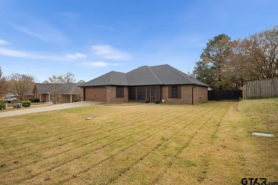 202 Spring Valley Rd, Queen City, TX 75572 - Image #3