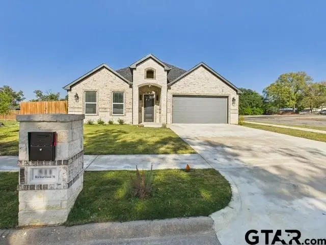 511 Richardson St, Athens, TX 75751 - #3