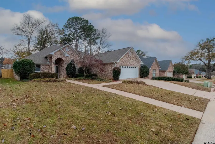 606 Whiteoak, Tyler, TX 75703 - Image #2