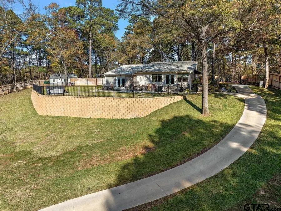 130 County Road 3162, Jacksonville, TX 75766 - Image #2