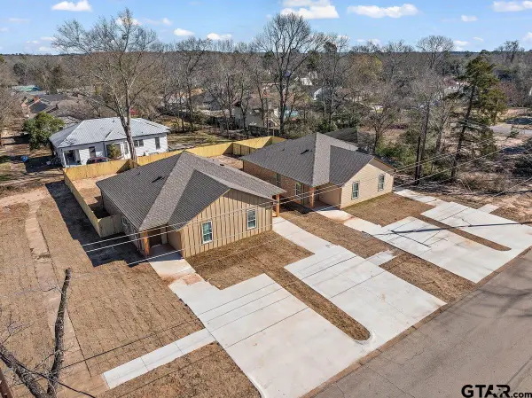 502 & 504 Neches Street, Jacksonville, TX 75766