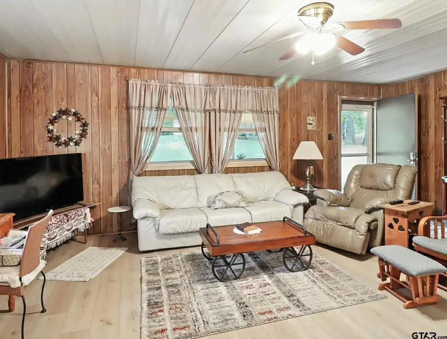 402 Watson Rd, Longview, TX 75604 - Image #3