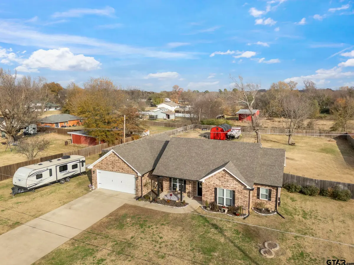 200 N Bois D Arc, Van, TX 75790 - Image #1