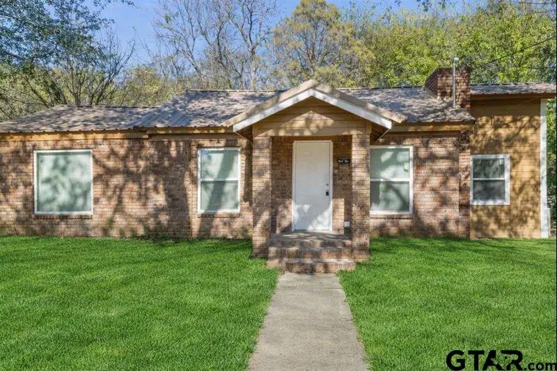 406 GILES, Mineola, TX 75773 - Image #1