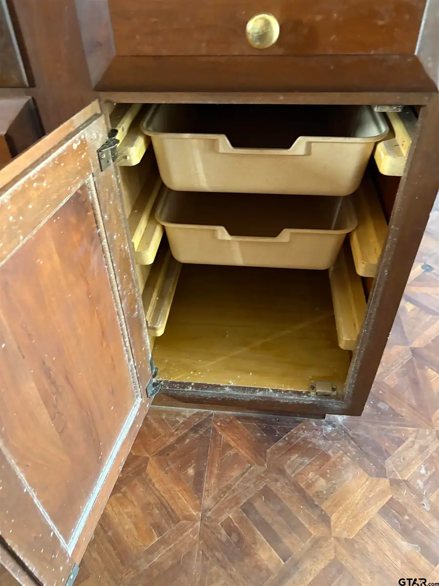 609 HICKORY, Hughes Springs, TX 75656 - Image #3