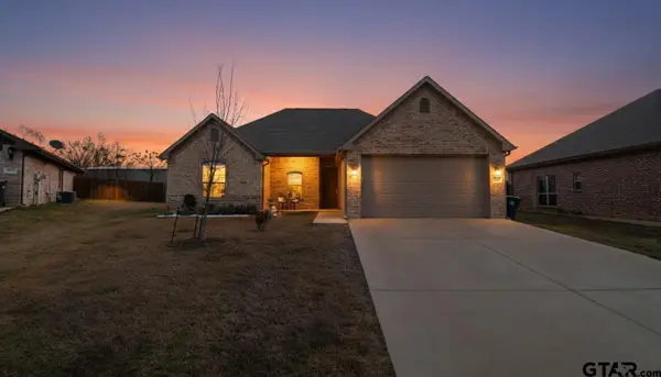 129 Oak Springs Loop, Mabank, TX 75156