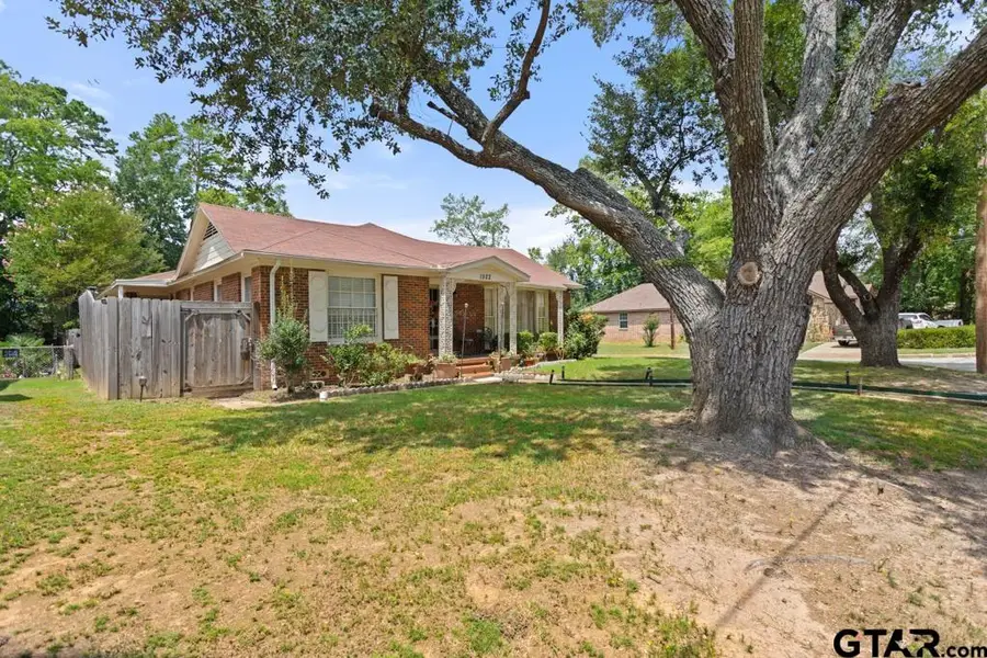 1522 N Moore Ave, Tyler, TX 75702 - Image #2