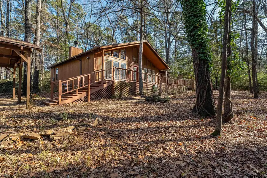 945 Valleywood Trail, Holly Lake Ranch, TX 75765 - Image #3