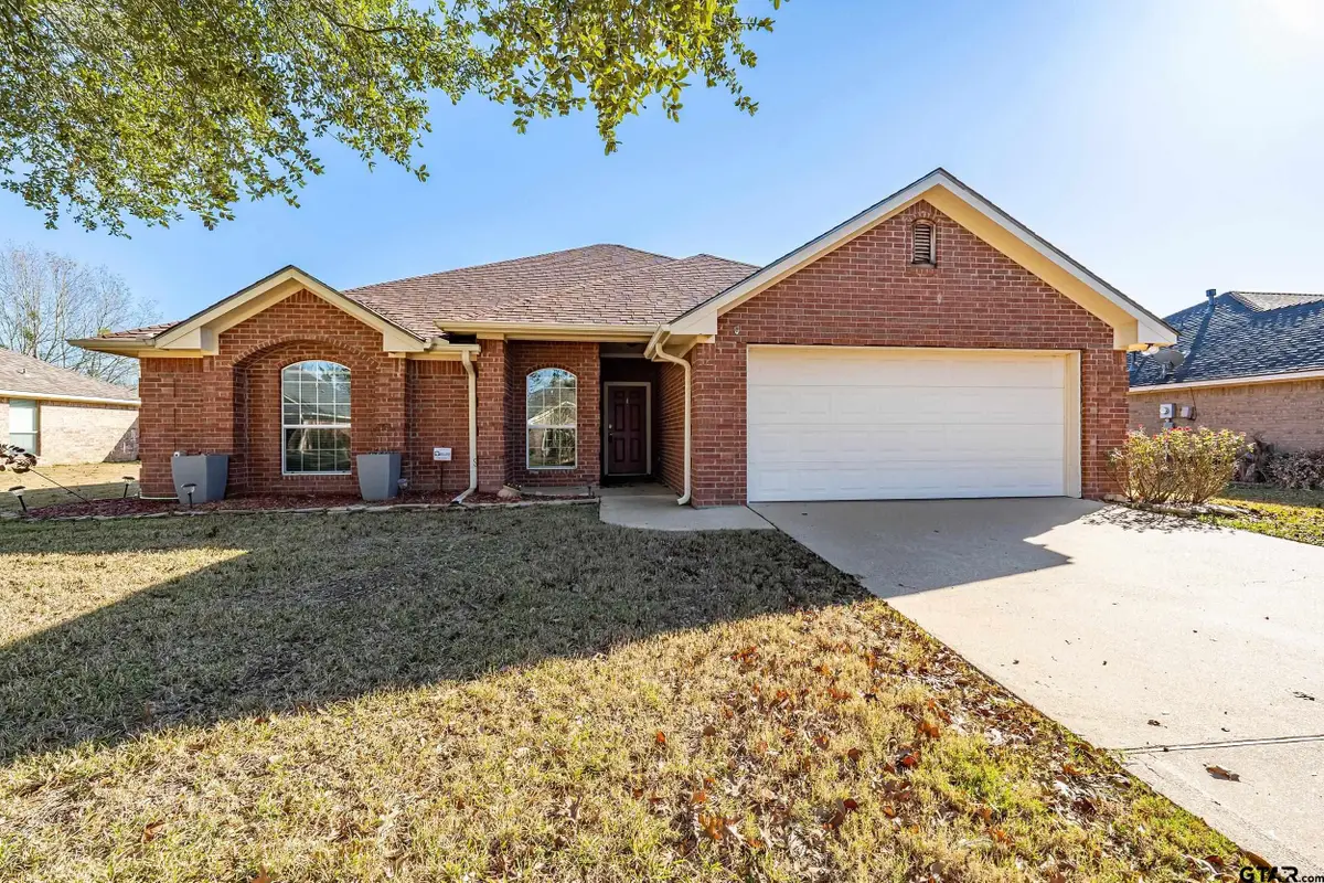 411 Amanda Ct, Whitehouse, TX 75791 - Image #1