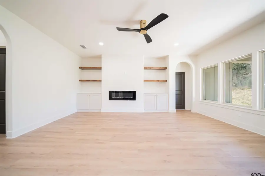 284 Ron Boyett, White Oak, TX 75693 - Image #3