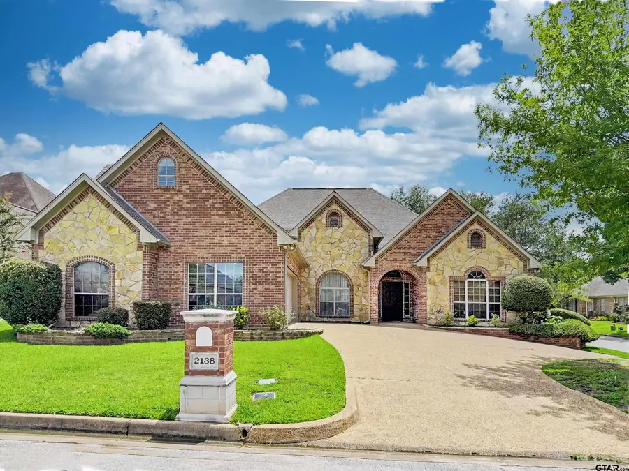 2138 Evansburg Ln, Tyler, TX 75703 - #2