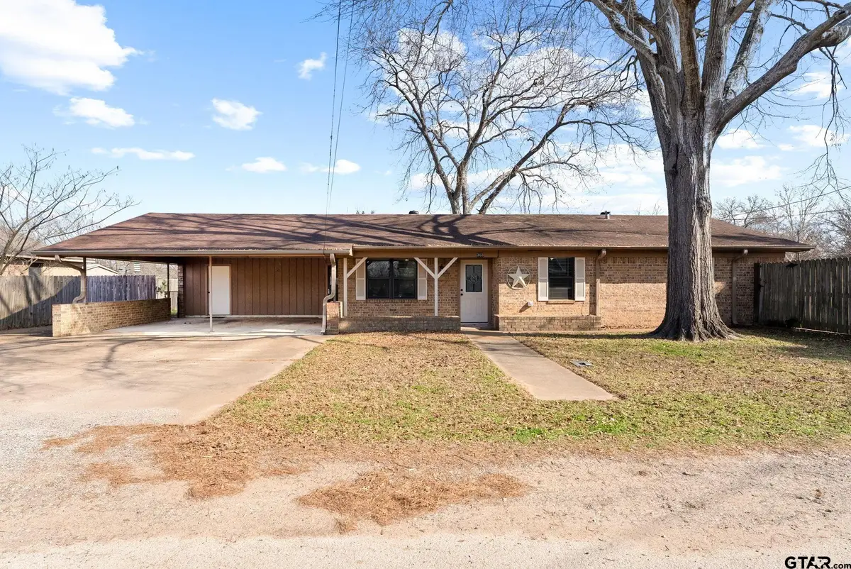 303 Lowry St., Arp, TX 75750 - Image #1