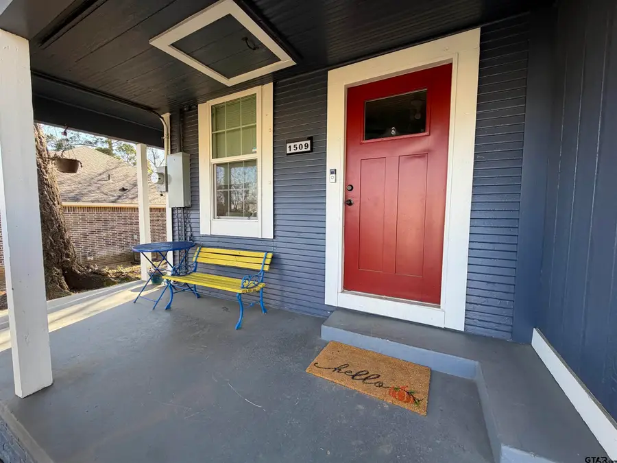1509 E RICHARDS ST, Tyler, TX 75702 - Image #2
