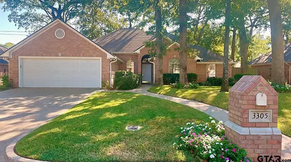 3305 Oak Village Dr., Tyler, TX 75707