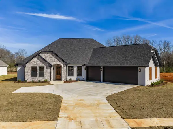 352 Heritage Way, Bullard, TX 75757