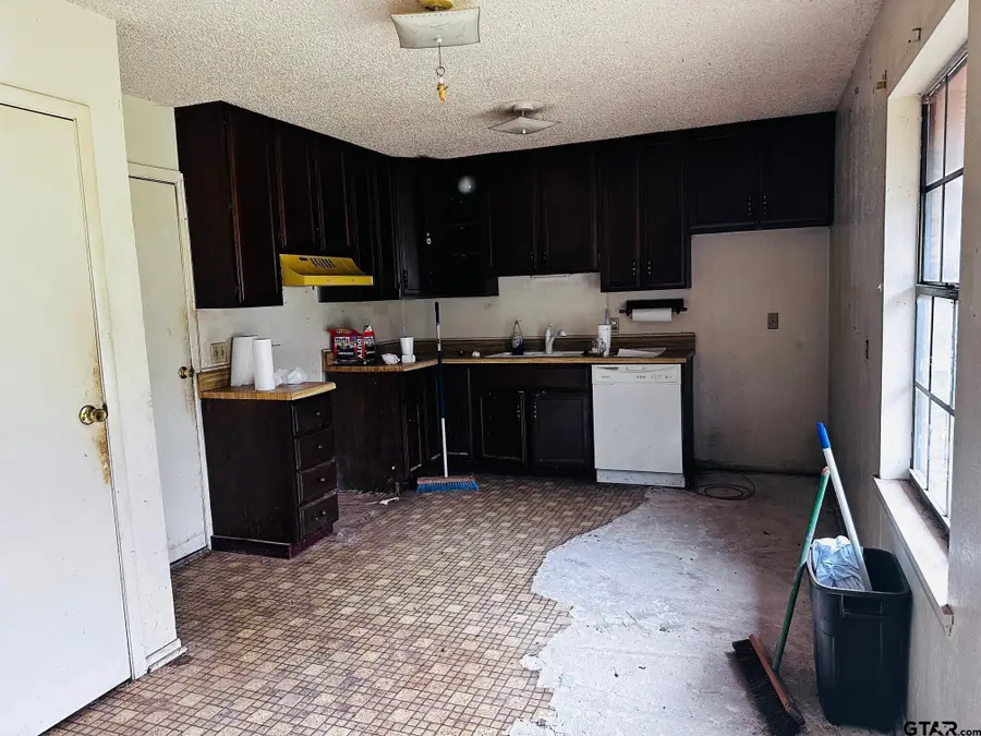 1503 N QUEEN, Palestine, TX 75803 - Image #2