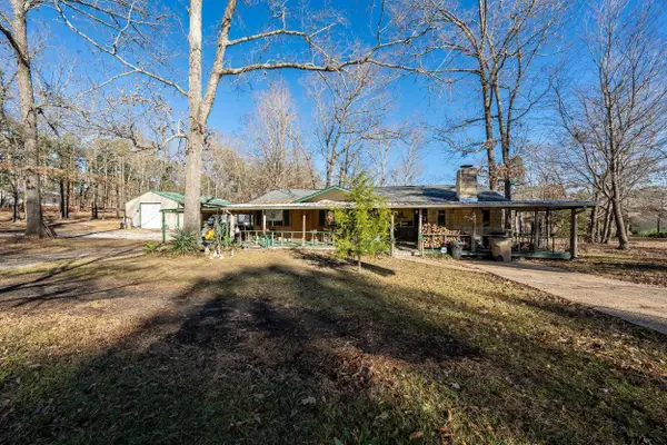 6575 Oakwood Dr, Gilmer,  75645