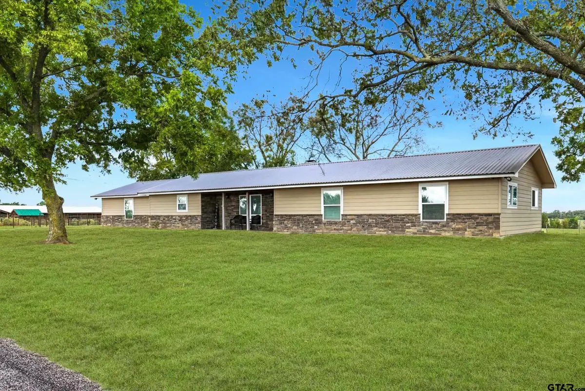 1742 SW Country Road 3055, Saltillo, TX 75478 - Image #1