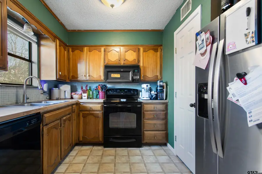 1106 Brad Cir, Lindale, TX 75771 - Image #3