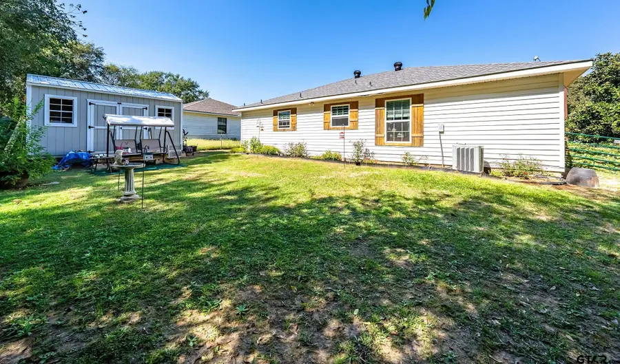 22982 Edgewater Dr, Frankston, TX 75763 - Image #3